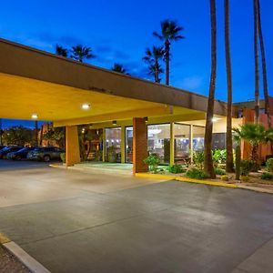 Best Western Royal Sun Inn & Suites